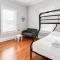 Homey Lodge - Cozy home / Walk to Revolution Mill / Near Downtown / Perfect for groups and family / Free parking