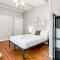 Homey Lodge - Cozy home / Walk to Revolution Mill / Near Downtown / Perfect for groups and family / Free parking