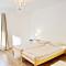 R Cottage Jacuzzival