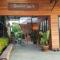 Ruen Narisra Resort