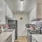 SW Arizona decorated 1 bedroom condo pool/hot tub