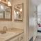 SW Arizona decorated 1 bedroom condo pool/hot tub