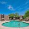 SW Arizona decorated 1 bedroom condo pool/hot tub