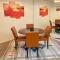SW Arizona decorated 1 bedroom condo pool/hot tub