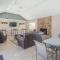 SW Arizona decorated 1 bedroom condo pool/hot tub