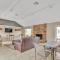 SW Arizona decorated 1 bedroom condo pool/hot tub