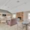 SW Arizona decorated 1 bedroom condo pool/hot tub