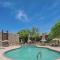 SW Arizona decorated 1 bedroom condo pool/hot tub