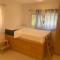 Iris privet room