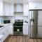 Cheerful 2-Bedroom House Free Parking, No Pets, No Smoking - مونتيري بارك