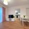 Central 2 Bedroom Apt Terrace and Pool