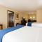 Holiday Inn Express & Suites Madison-Verona, an IHG Hotel