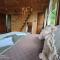 Luxury Treehouse with Jacuzzi in Jibhi - Jibhi