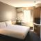 ibis Thornleigh