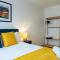 London Bridge 3 Bedroom House with reception room, office and private garden