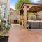 Brand New Listing – Windsor “Winetopia” Getaway