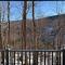 Chalet-Style Condo - 5 minutes to Lifts and village!