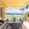 Sandy Beach House Corlette Unit 1 Waterfront WI-FI Aircon