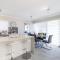 Sandy Beach House Corlette Unit 1 Waterfront WI-FI Aircon