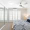 Sandy Beach House Corlette Unit 1 Waterfront WI-FI Aircon