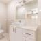 Sandy Beach House Corlette Unit 1 Waterfront WI-FI Aircon