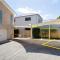 Sandy Beach House Corlette Unit 1 Waterfront WI-FI Aircon