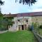 Gîte Climatise Près de la Sioule avec Jardin Privatif, Terrasse et Tout Confort - FR-1-489-96