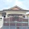 Air-home No 9 Kampung Boyan, 4BR, 9pax, Netflix - Taiping Air-home No 9 Kampung Boyan, 4BR, 9pax, Netflix - Taiping