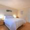 Beachcomber Apartment