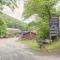 Hannahs Perch on Lake Burton with Private Top Patio and Bottom Dock