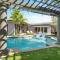 Hollys Hacienda with Heated Pool and Patio Area - هوليوود