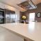 Woodbridge Penthouse - Woodbridge