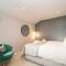 Woodbridge Penthouse