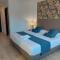 Hostal GARDEN ROUS