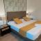 Hostal GARDEN ROUS