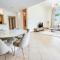 Keysplease Large 3 BR Beach Apt, Shoreline Palm Jumeirah - Dubaj