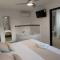 Hostal GARDEN ROUS