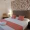 Hostal GARDEN ROUS