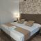 Hostal GARDEN ROUS