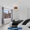 Nuneaton - Ideal 3 Bedroom, Wi-fi Parking, Sleeps 6 - JRR Stays