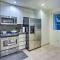 Serene Irvine Retreat with Heated Pool Access! - Irvine
