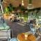 Hostal GARDEN ROUS