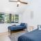 Castaway Cottage - Rainbow Beach