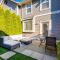 Comfortable and Modern Rowhouse Perfect for BC Escapade, air conditioned - لانغلي