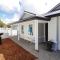 New Home~close to Airport & Swan Valley inc B/fast 1st Morning~ - Perth