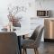 Your home on Glover St Sth Melbourne (With Parking)