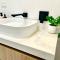 Your home on Glover St Sth Melbourne (With Parking)