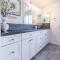 @ Marbella Lane - Serene Ranch Style Home w/Pool - فولرتون