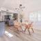 @ Marbella Lane - Serene Ranch Style Home w/Pool - 福乐顿市