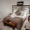 Mabet & Gabriella Guest Rooms - Robertson